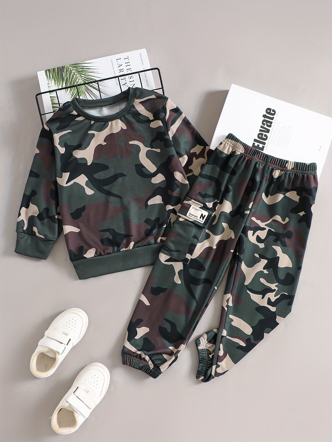 VigoSource Boys Spring and Autumn Outfit: Round-neck Long-sleeve Camouf...