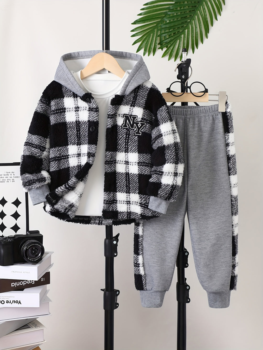 VigoSource Boys Autumn/winter New Black and White Plaid Hooded Warm Car...