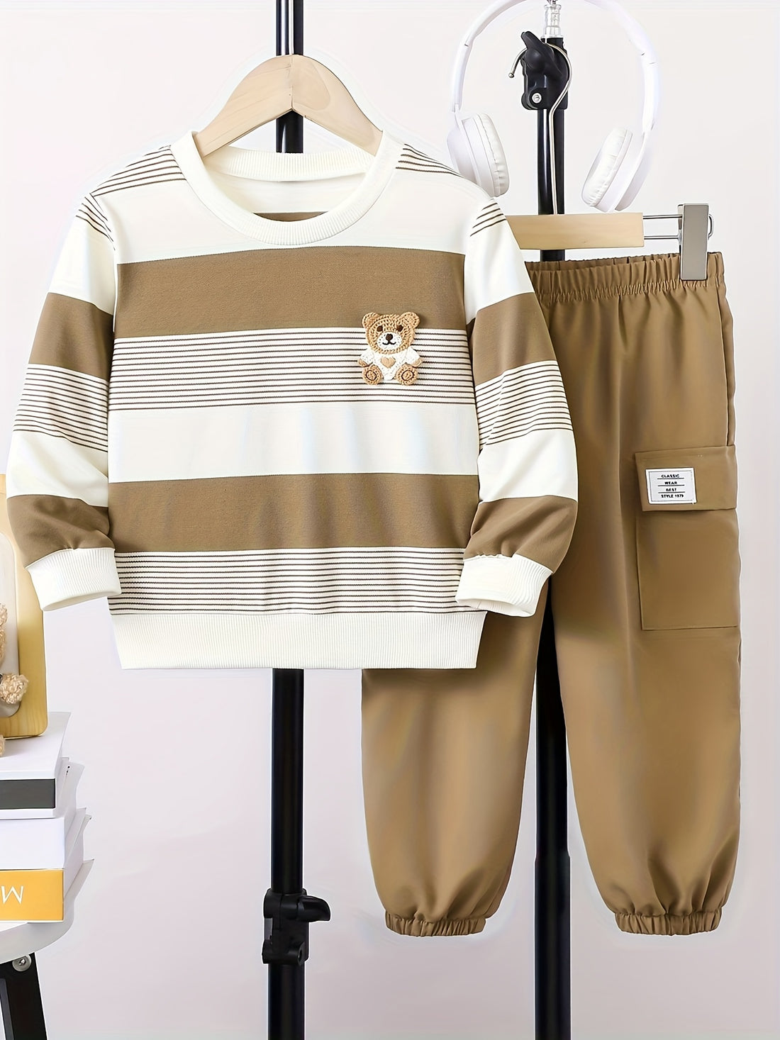 VigoSource Boys Fall Winter Round Neck Bear Striped Sweatshirt and Soli...