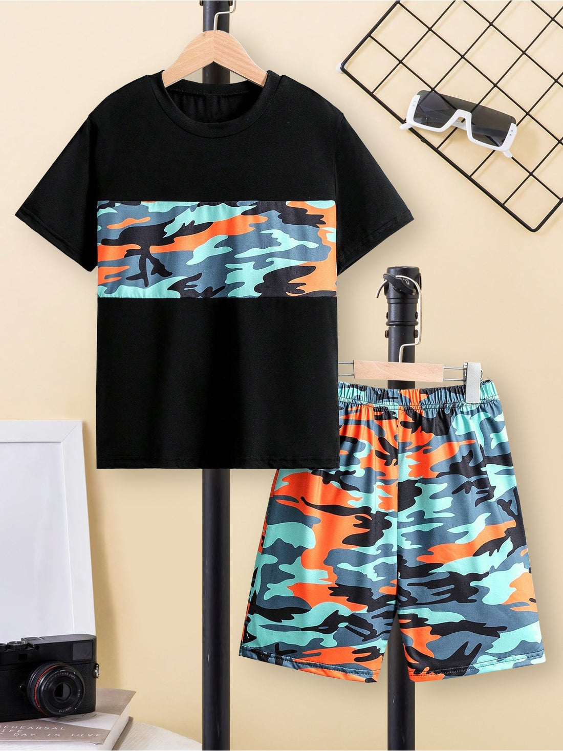 VigoSource Boys Trendy Short Sleeve Shirt with Random